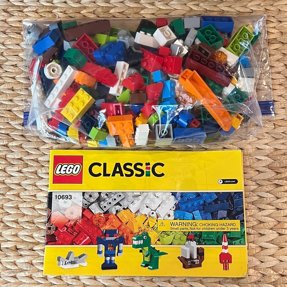 LEGO Retired Classic Building Set (10693)